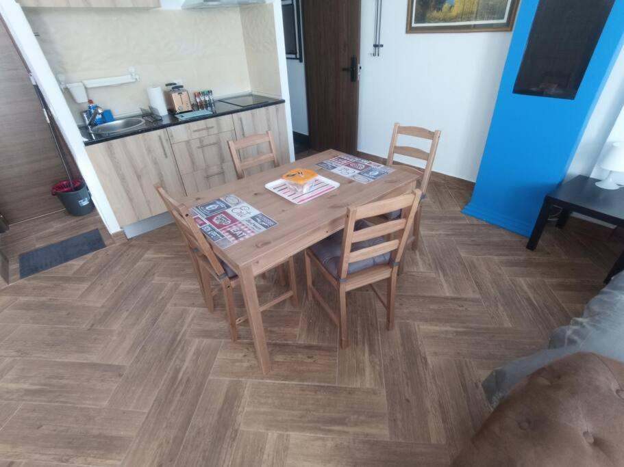 شقة Mini Loft بيسيريل دي لا سييرا المظهر الخارجي الصورة